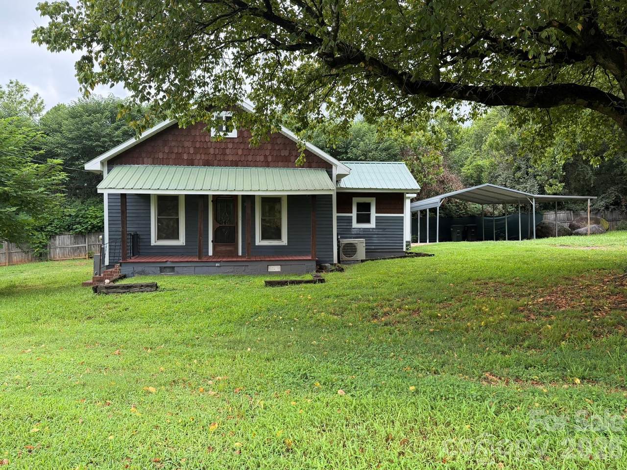 3466 Roberta Road - Photo 1