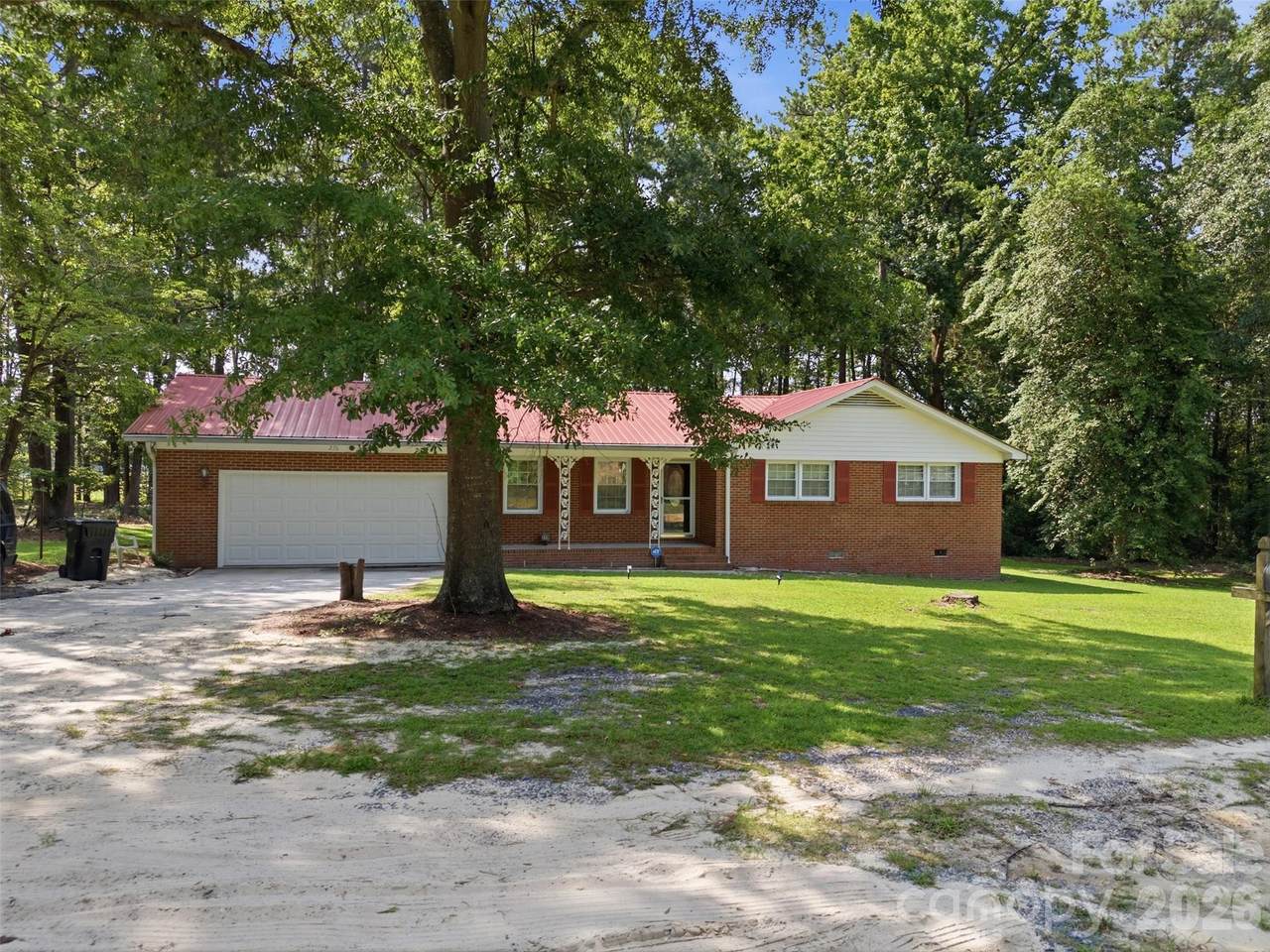 276 Dixie Trail - Photo 1