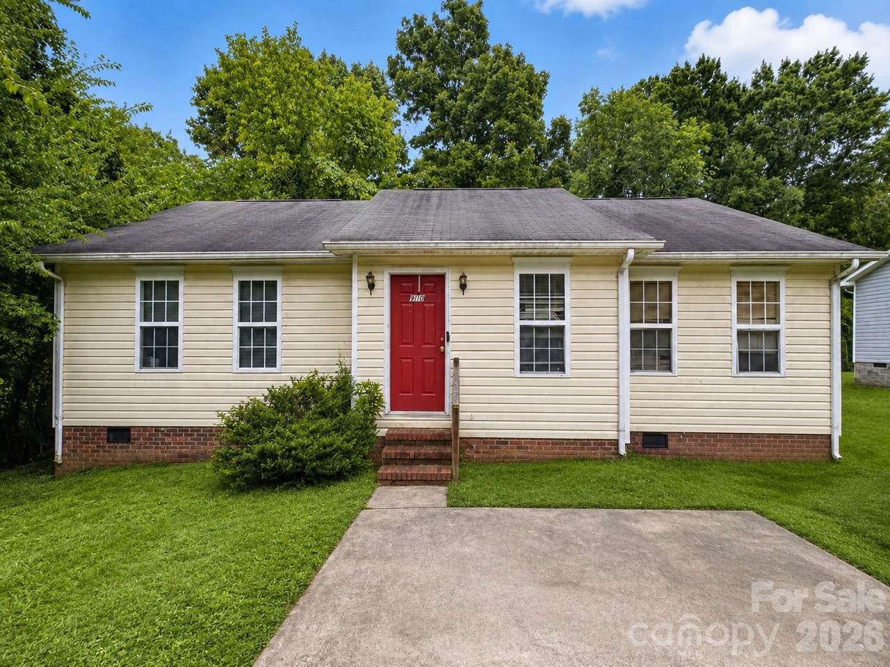 910 2nd Street - Photo 1