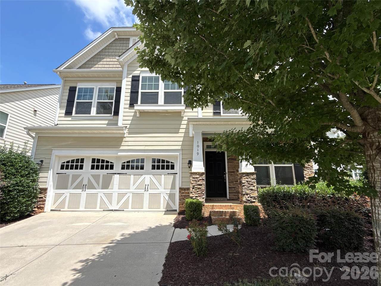 1019 Dunhill Lane - Photo 1