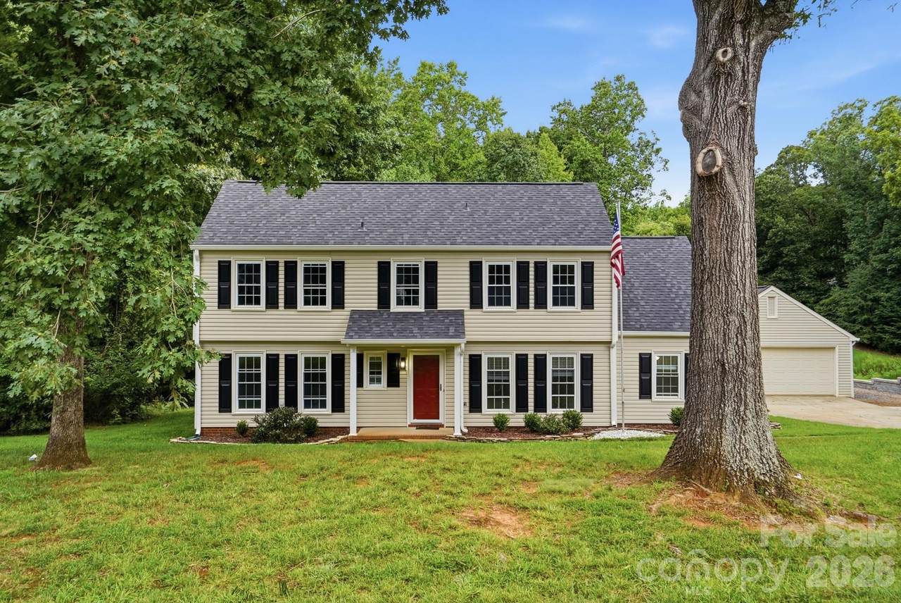 10211 Meadow Hollow Drive - Photo 1