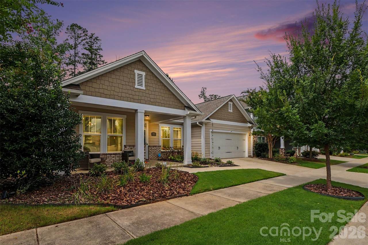 402 Dudley Drive - Photo 1