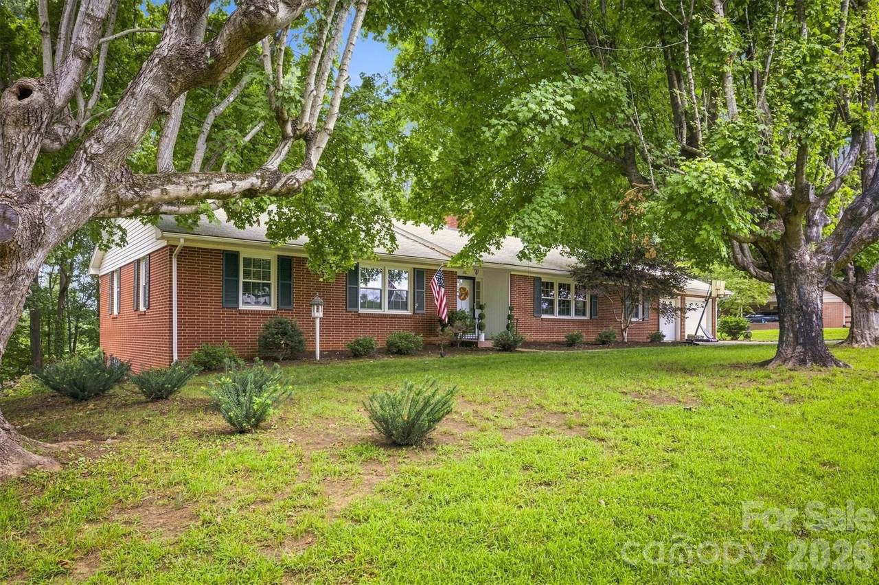 1009 Randolph Circle - Photo 1