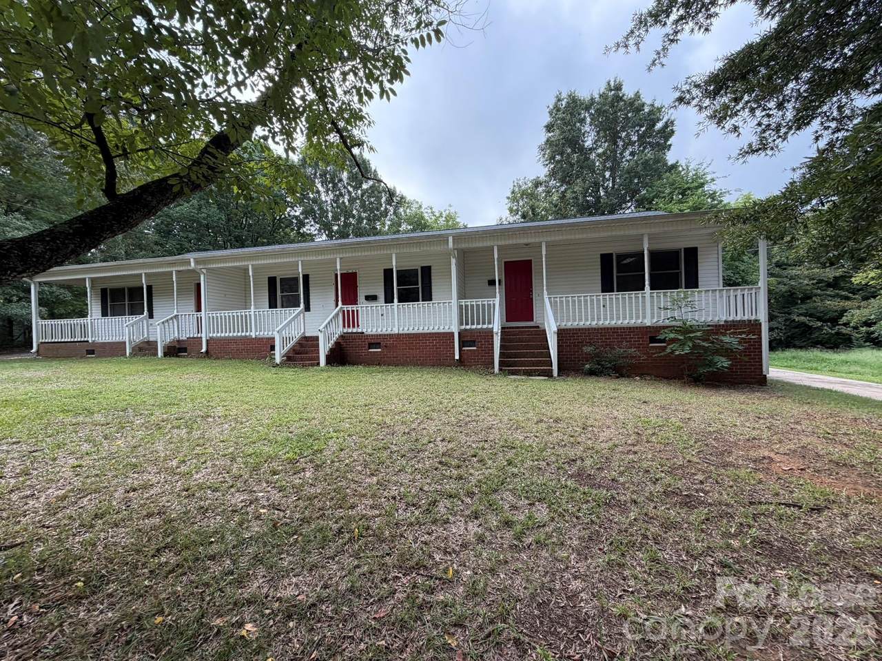 640 Pee Dee Avenue - Photo 1