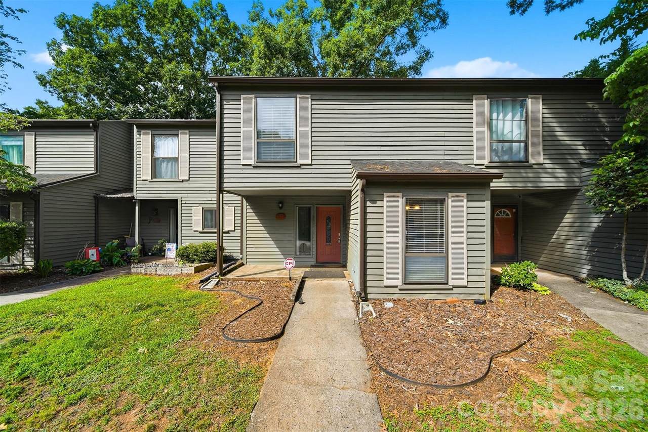 4340 Center Street - Photo 1