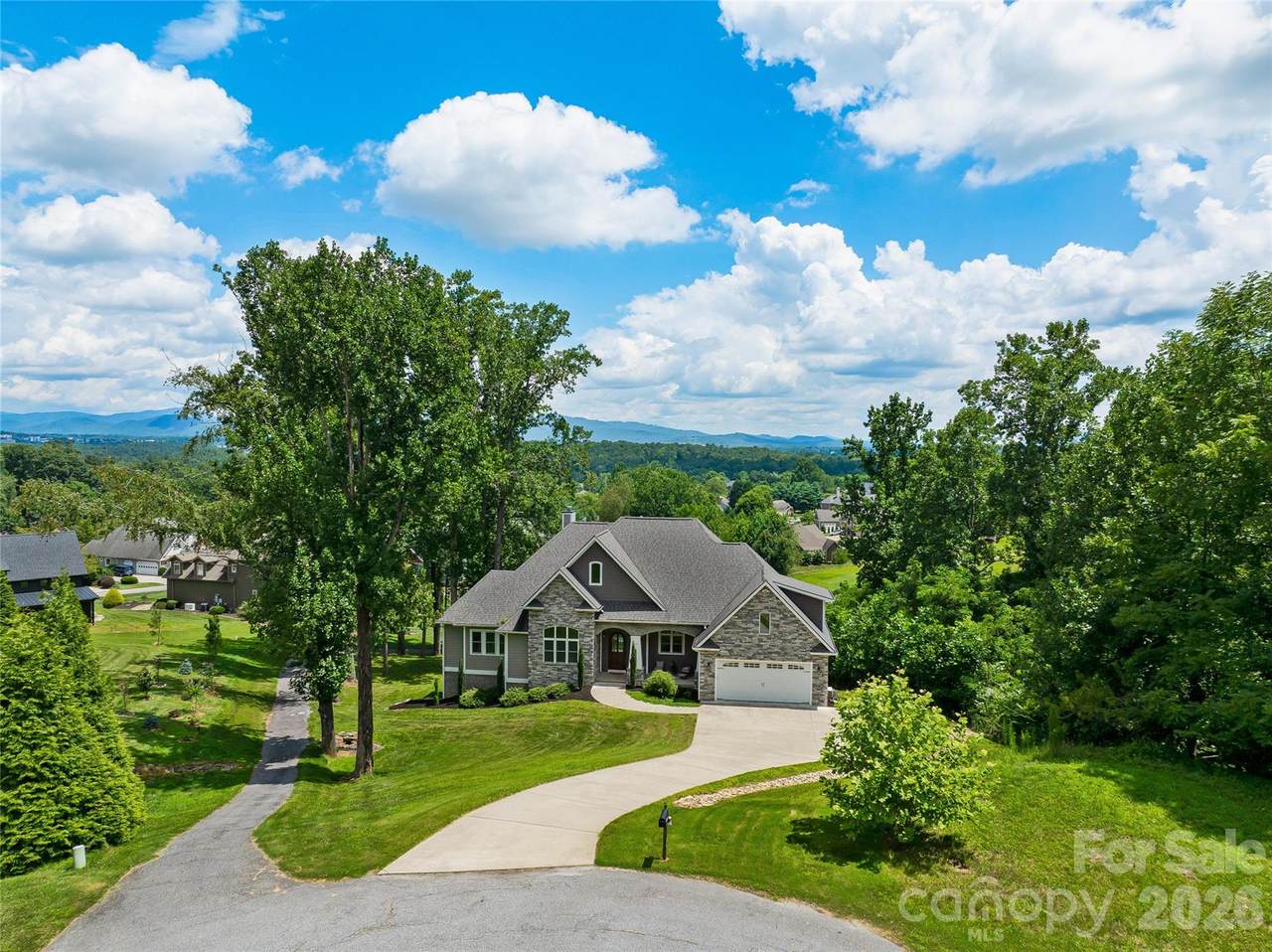143 Gracie Lane - Photo 1