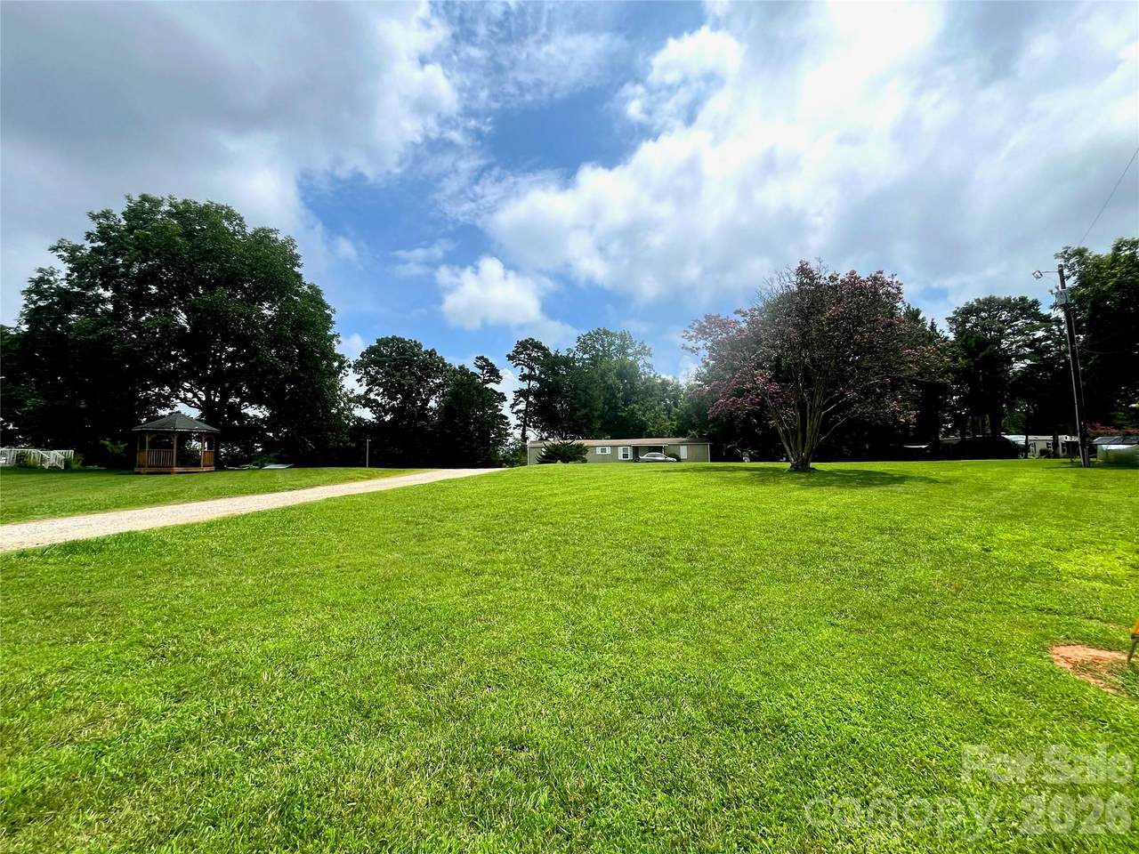 109 Ray Dawn Lane - Photo 1