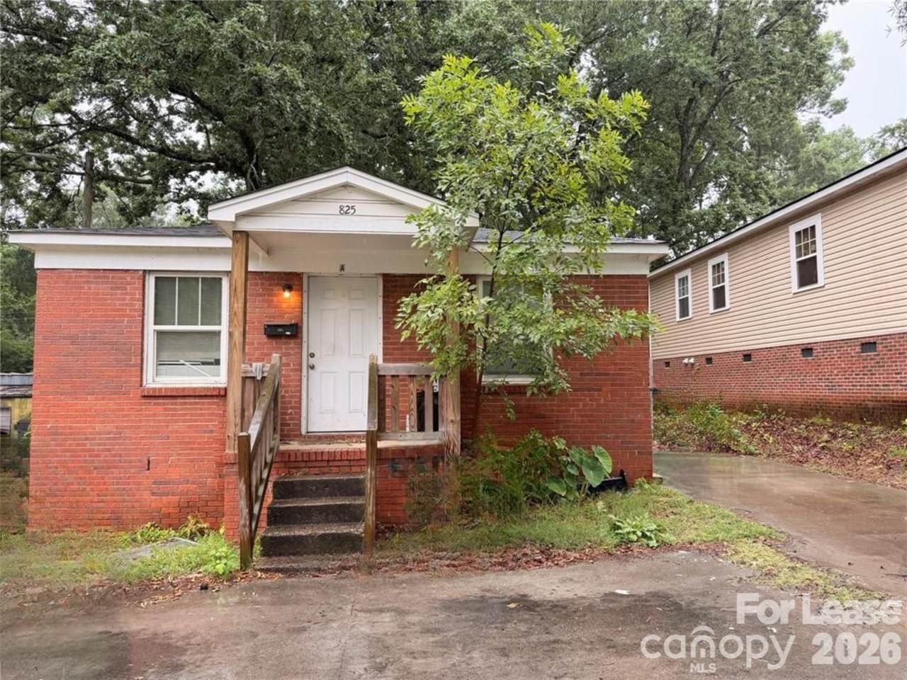 825 Rodey Avenue - Photo 1
