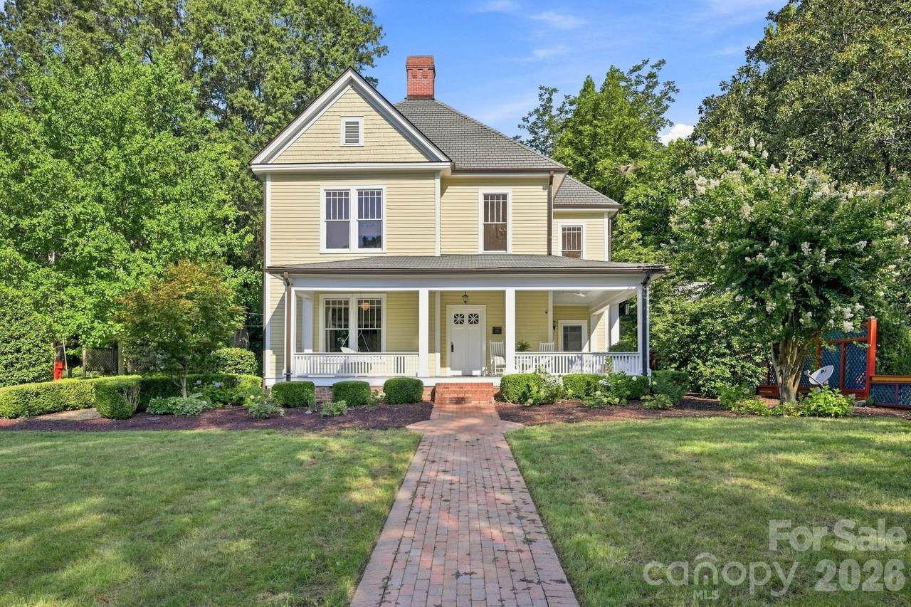 559 Main Street - Photo 1