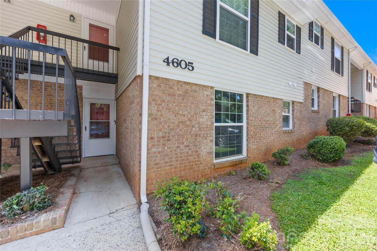 4605 Coronado Drive - Photo 1