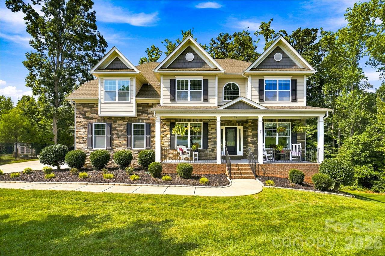 109 Athens Court - Photo 1