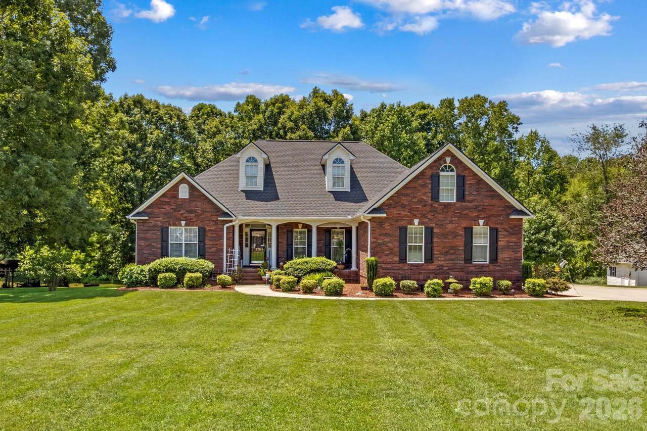 276 Falcon Crest Lane - Photo 1