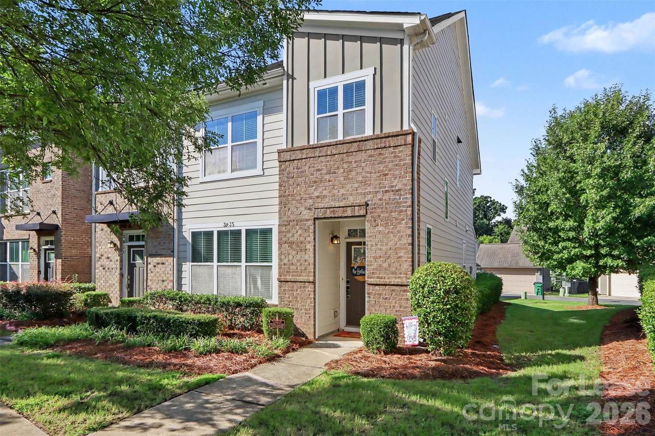 3835 Willow Green Place - Photo 1