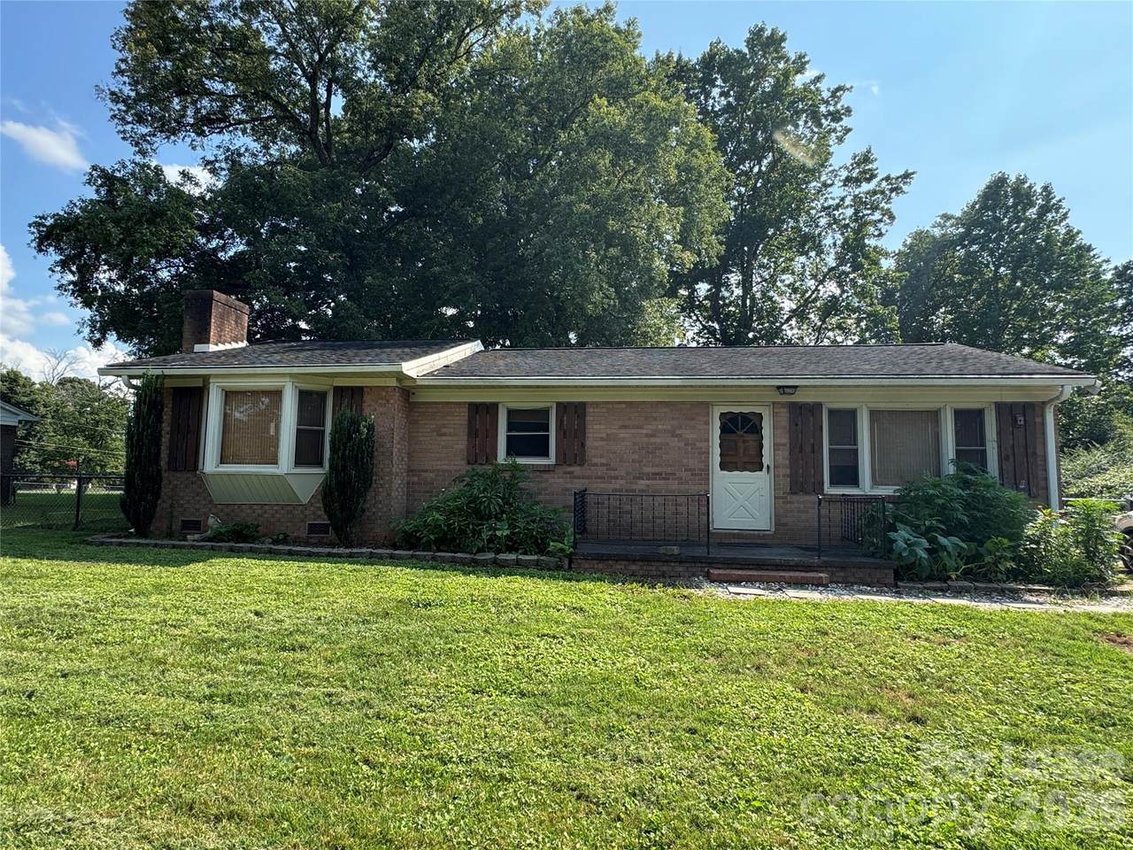 805 Furman Street - Photo 1