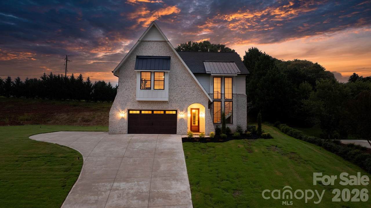 2670 Charleston Court - Photo 1