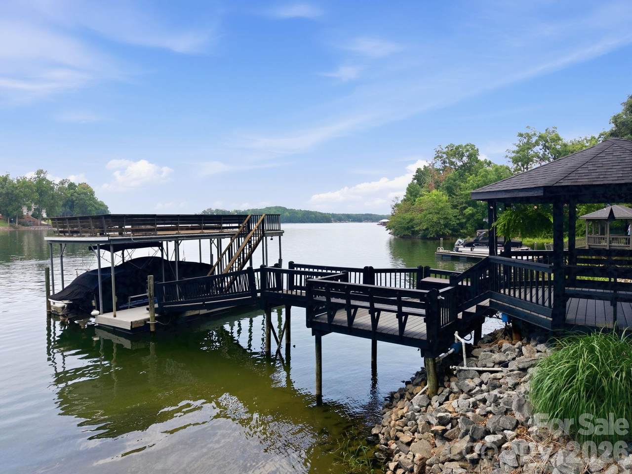 https://bt-photos.global.ssl.fastly.net/cmls/1280_boomver_1_4413632-1.jpg