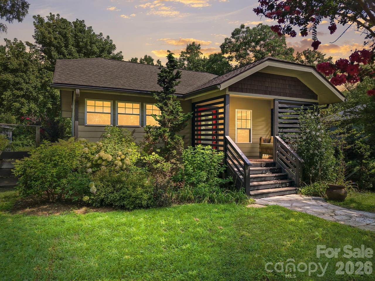 146 Courtland Avenue - Photo 1