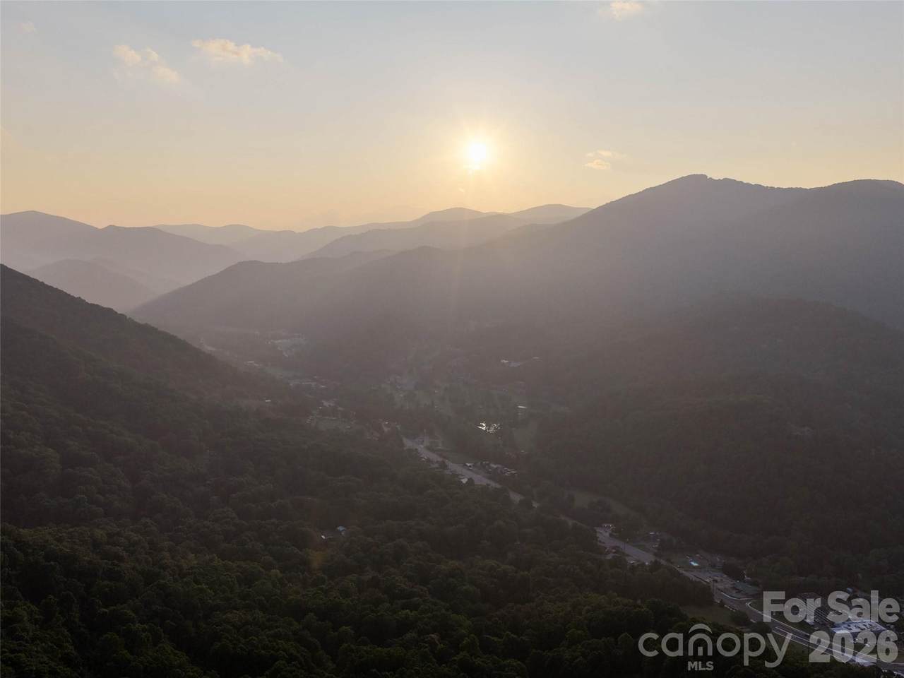 https://bt-photos.global.ssl.fastly.net/cmls/1280_boomver_1_4413904-1.jpg