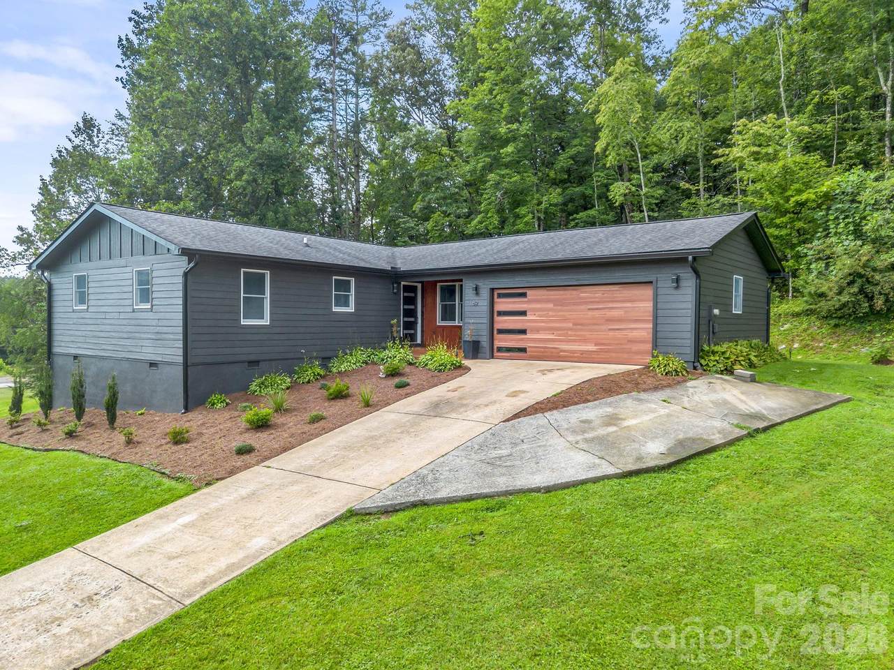 89 Hillview Circle - Photo 1