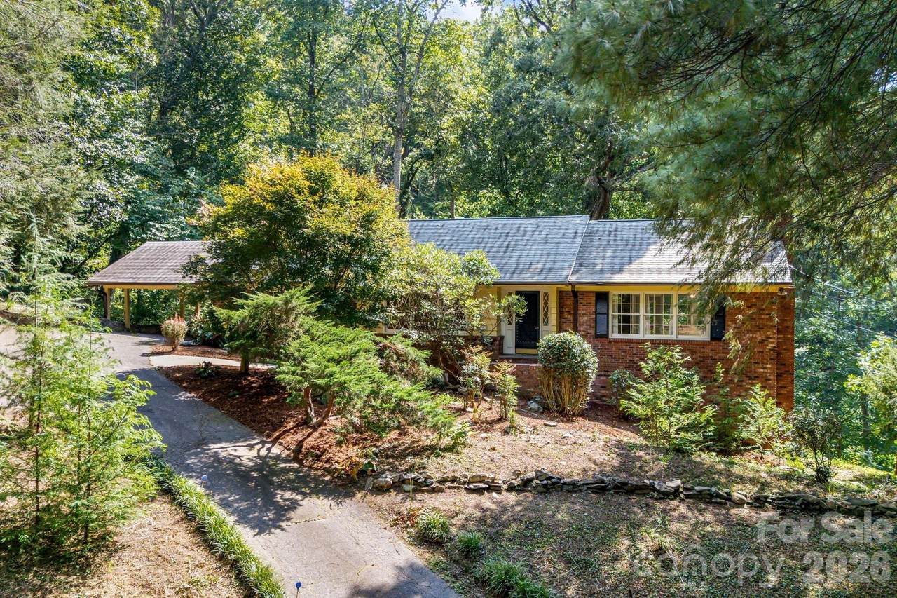 165 Cherokee Road - Photo 1