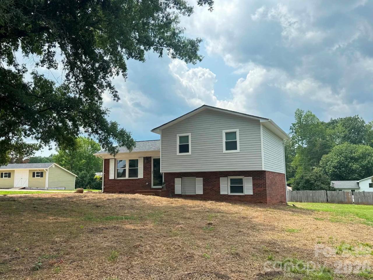 115 Robert Drive - Photo 1