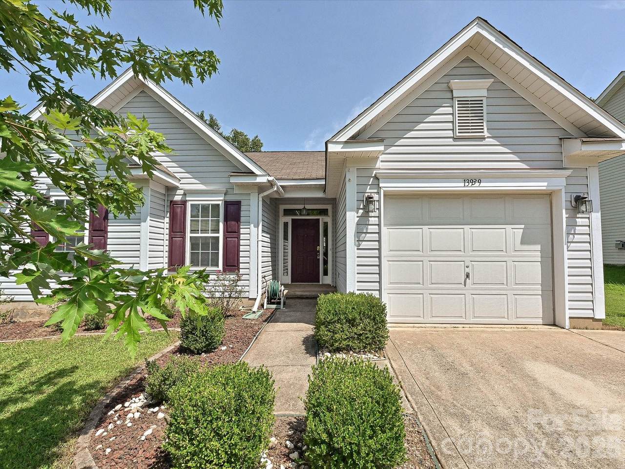 13939 Dingess Road - Photo 1