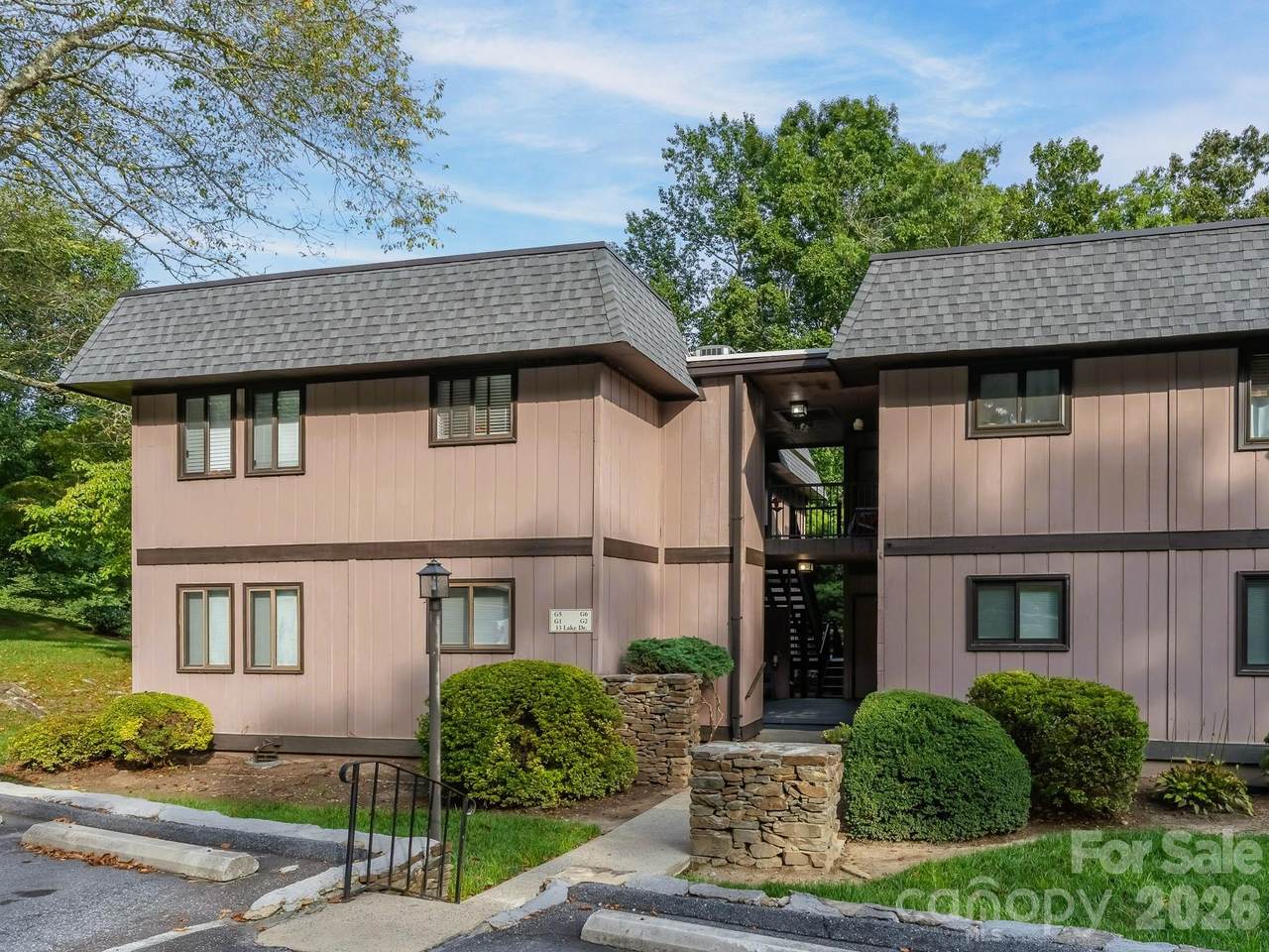 33 Lake Drive - Photo 1