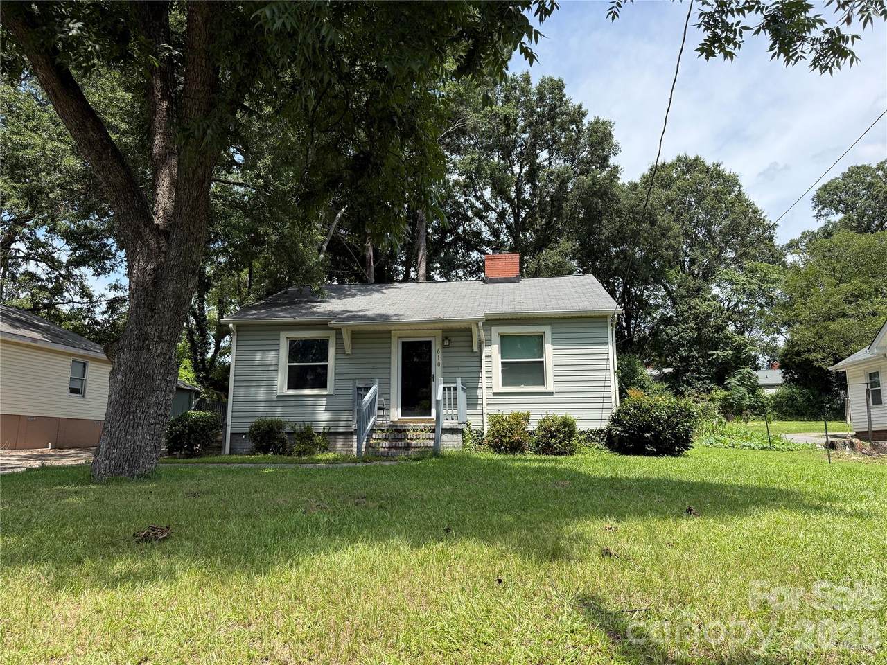 610 4th Avenue - Photo 1