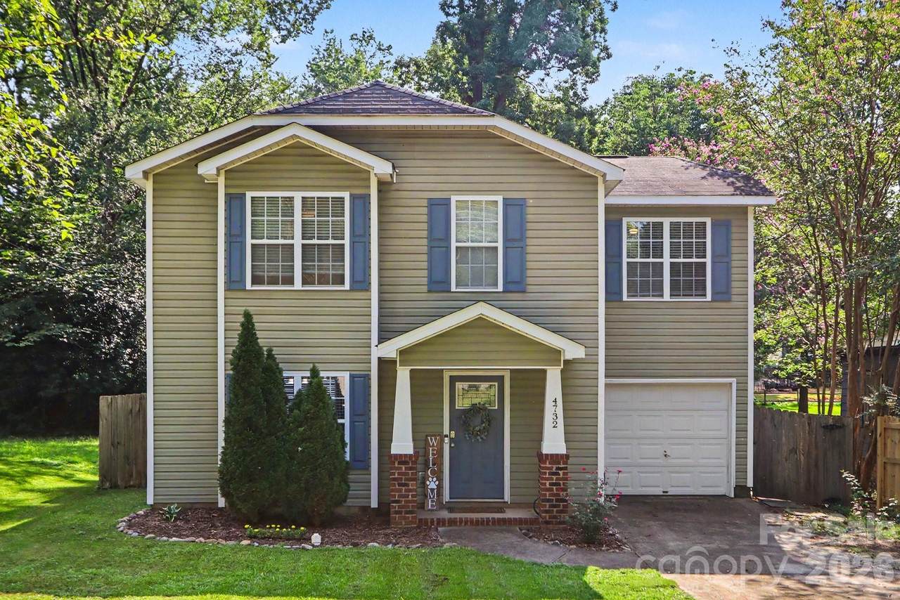 4732 Grasset Avenue - Photo 1