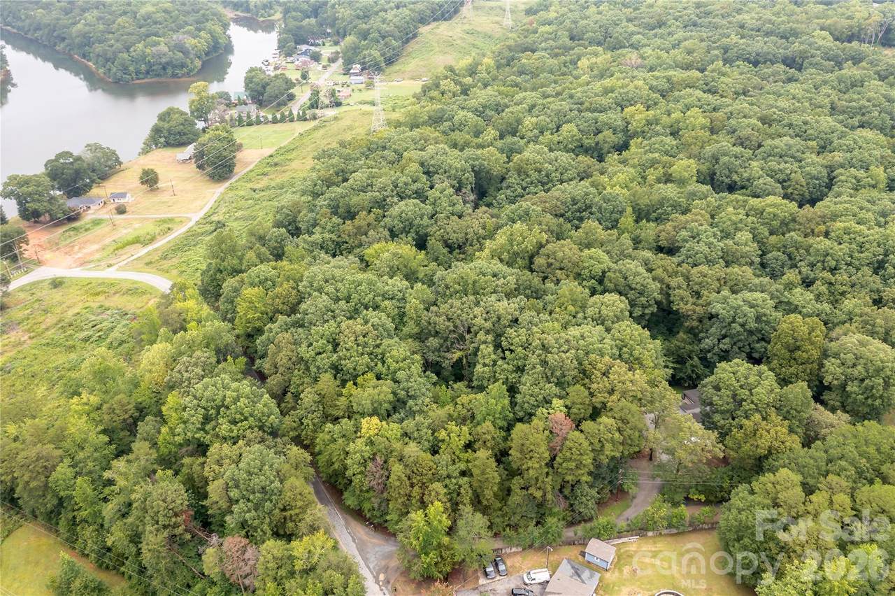 2127 Newhart Road - Photo 1