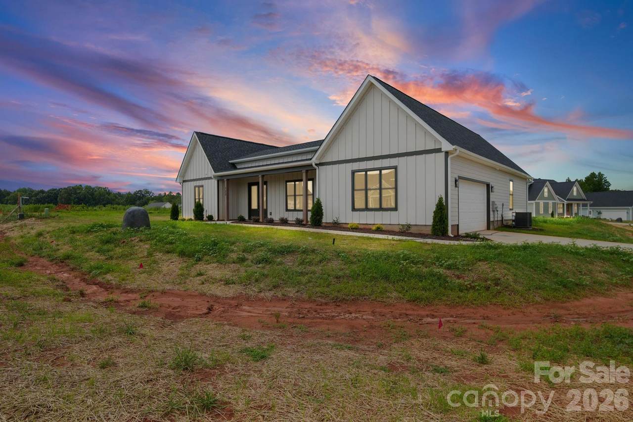 123 Trinity Court - Photo 1
