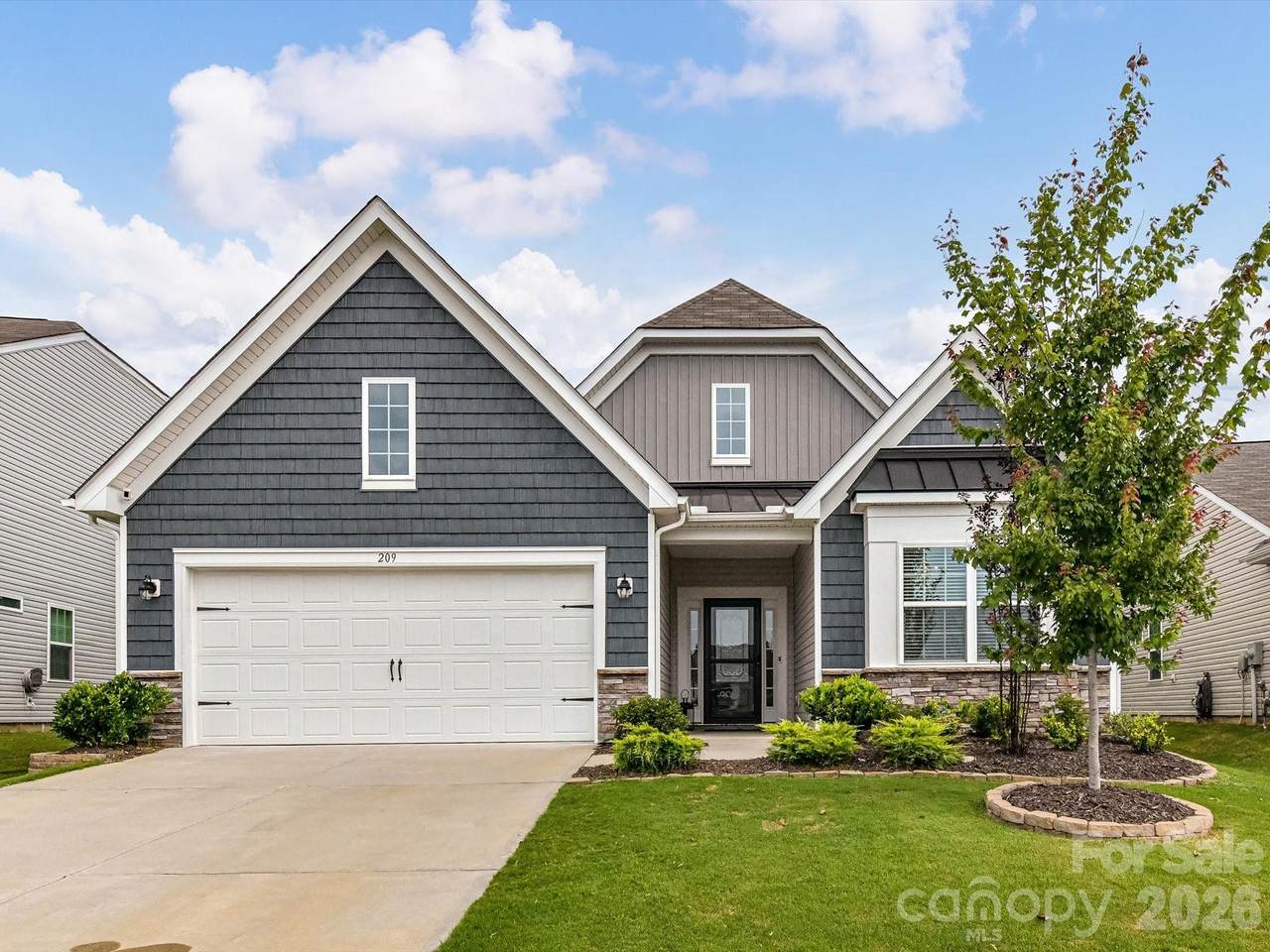 209 Kennerly Center Drive - Photo 1