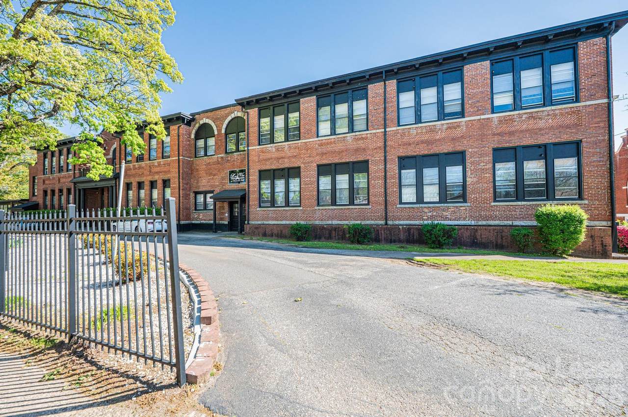 426 2nd Avenue - Photo 1