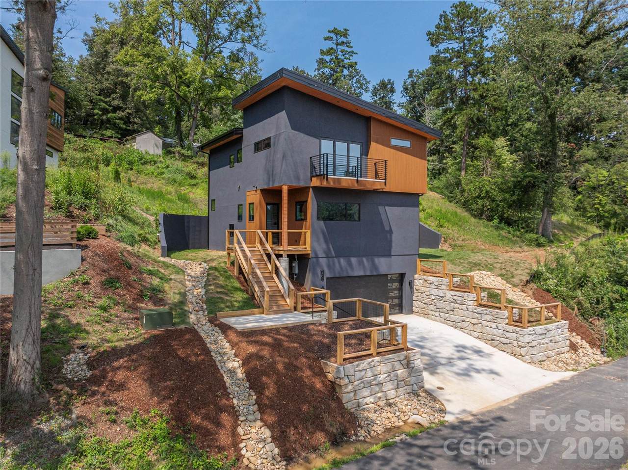 19 Woodbine Road - Photo 1