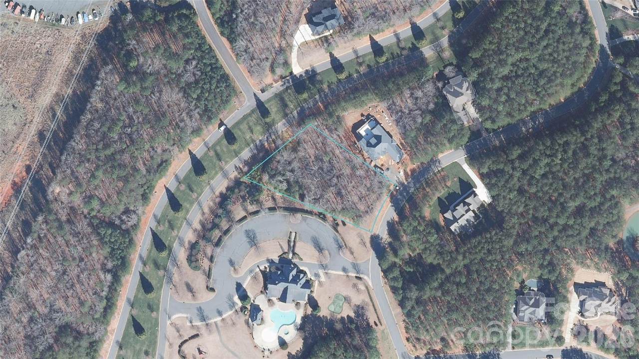 3036 Lake Pointe Drive - Photo 1