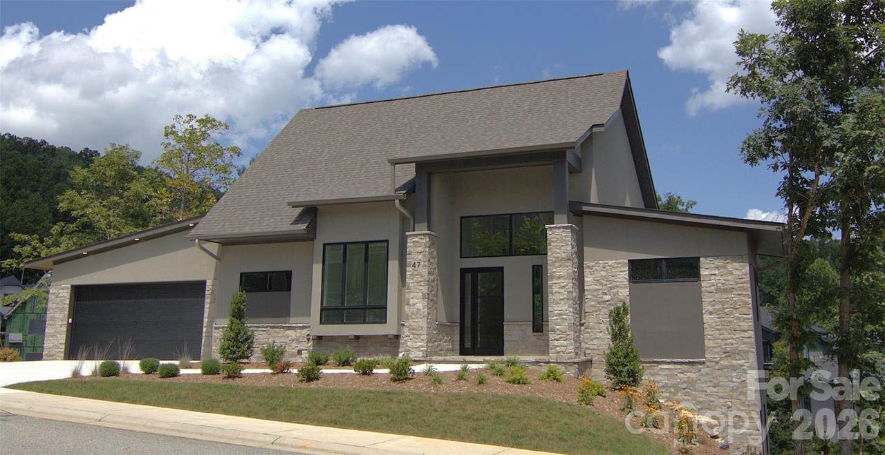 47 Versailles Lane - Photo 1
