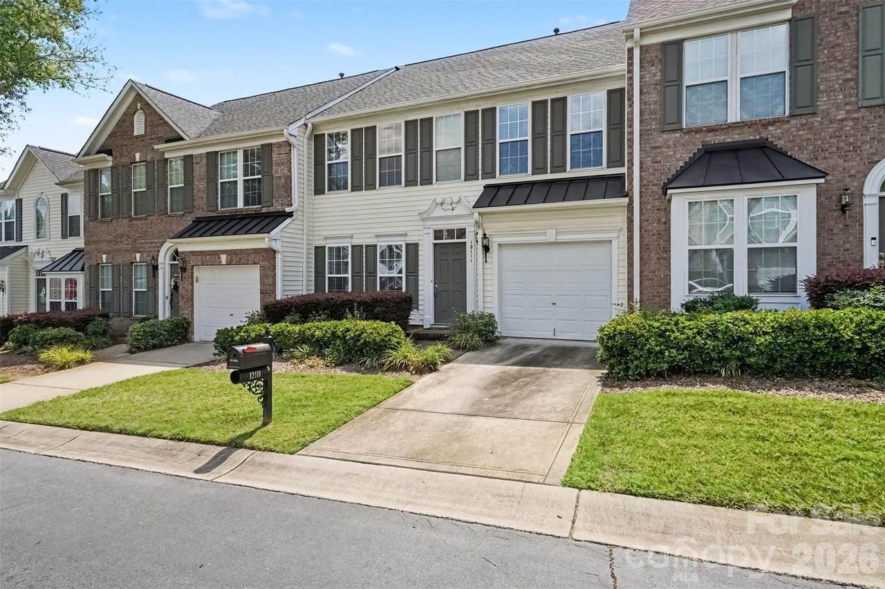 12111 Windy Rock Way - Photo 1