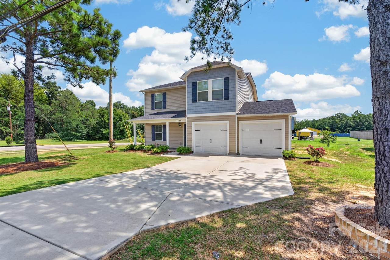 1425 Springdale Road - Photo 1
