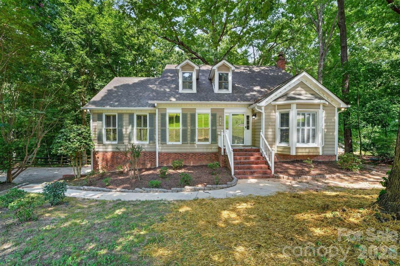 1472 Old Tara Lane - Photo 1