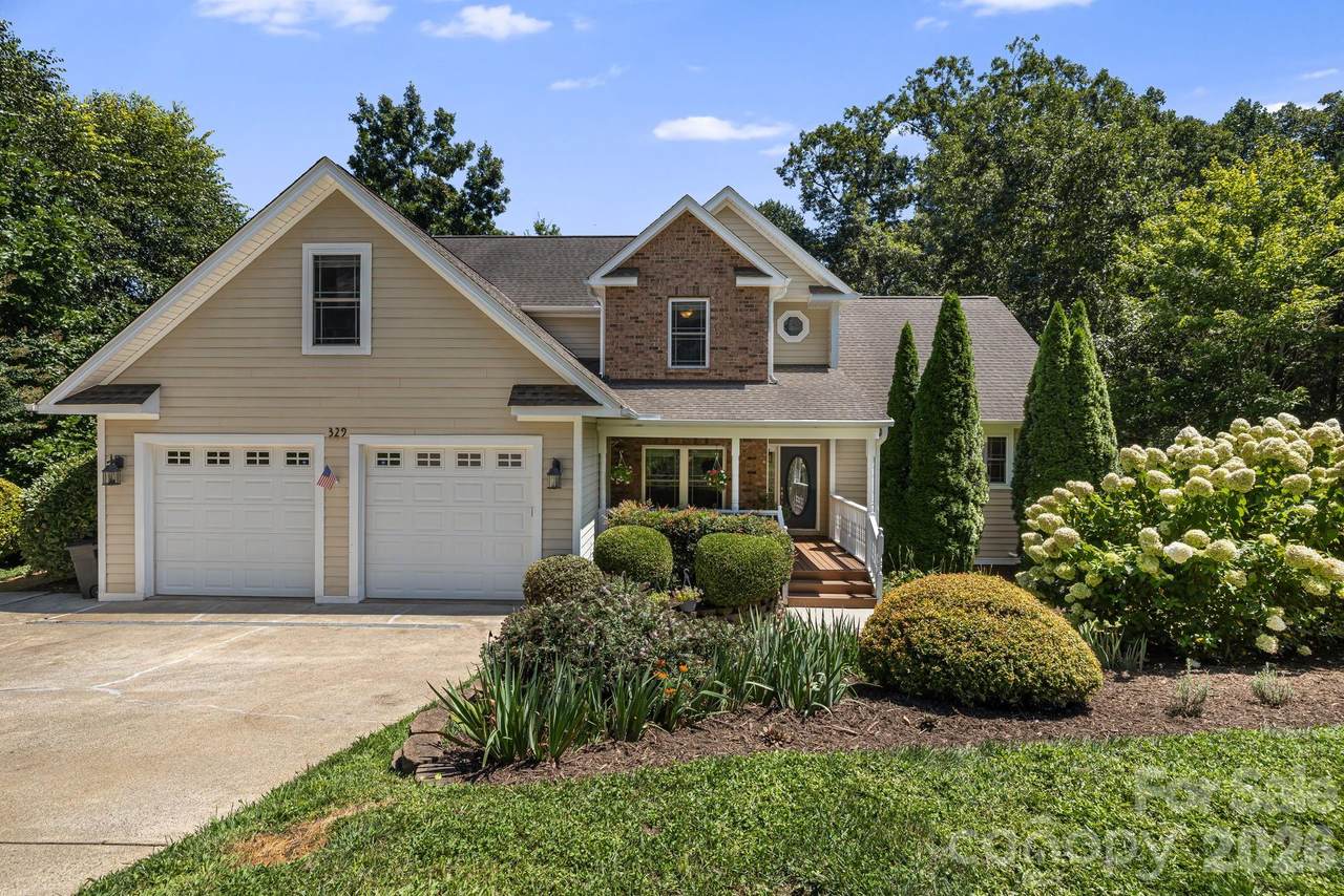 329 Scarlet Tanager Court - Photo 1