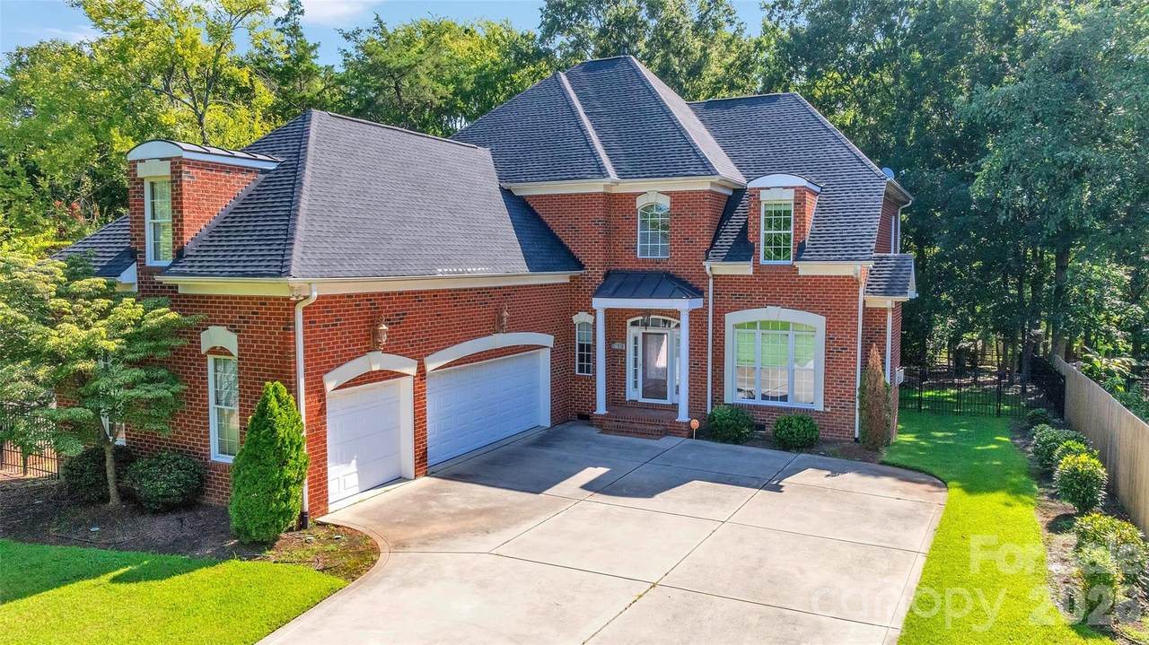 4995 Rea Road - Photo 1