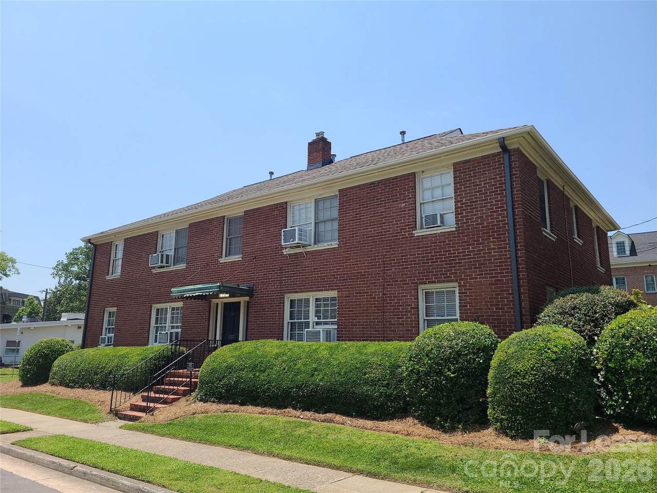 523 Willoughby Street - Photo 1