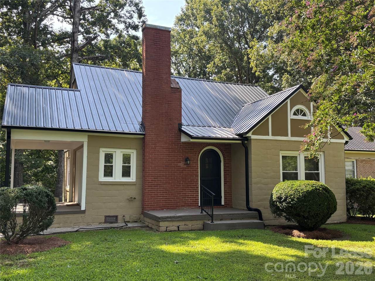 1613 Boy Scout Road - Photo 1