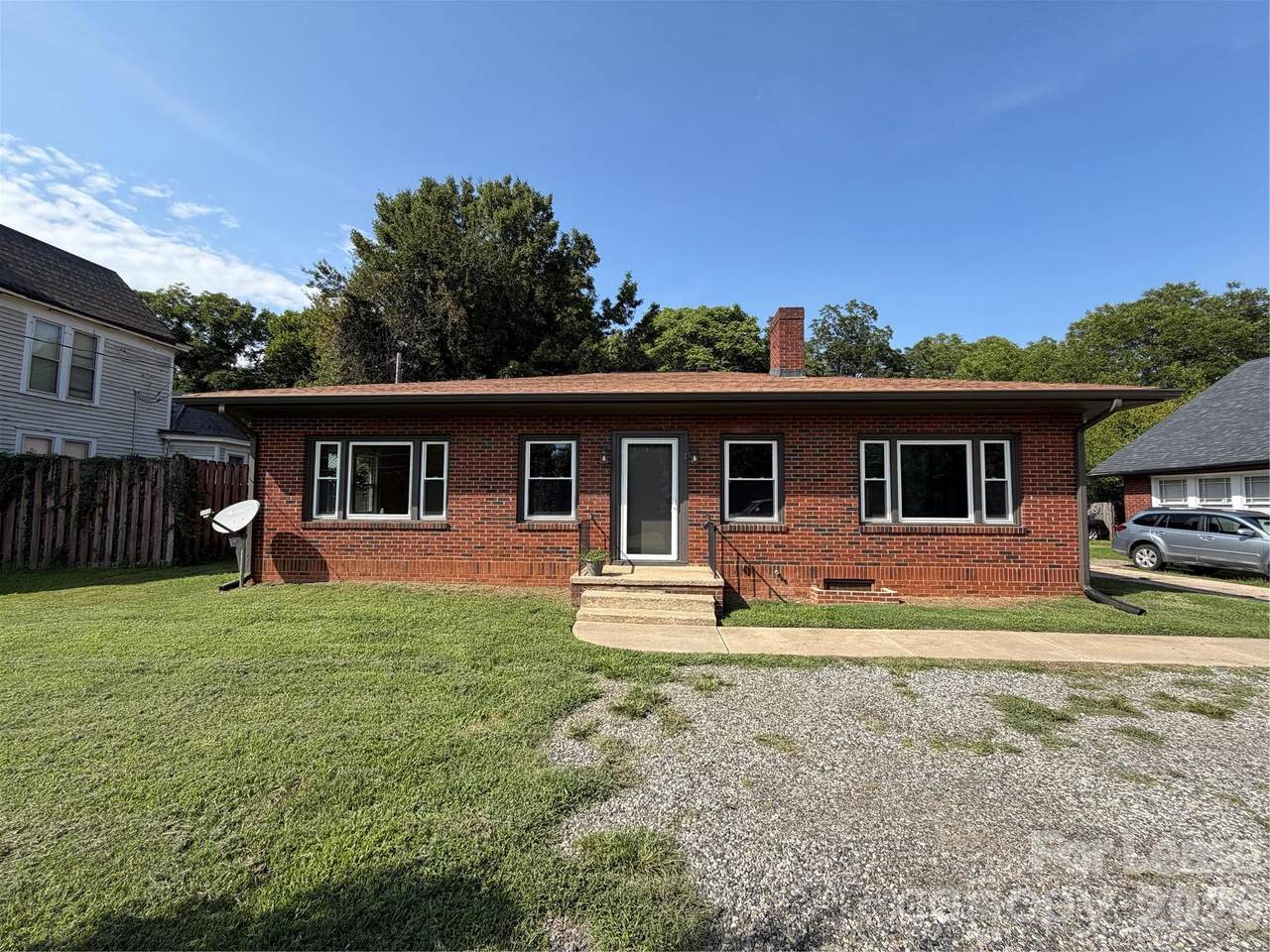 908 Front Street - Photo 1
