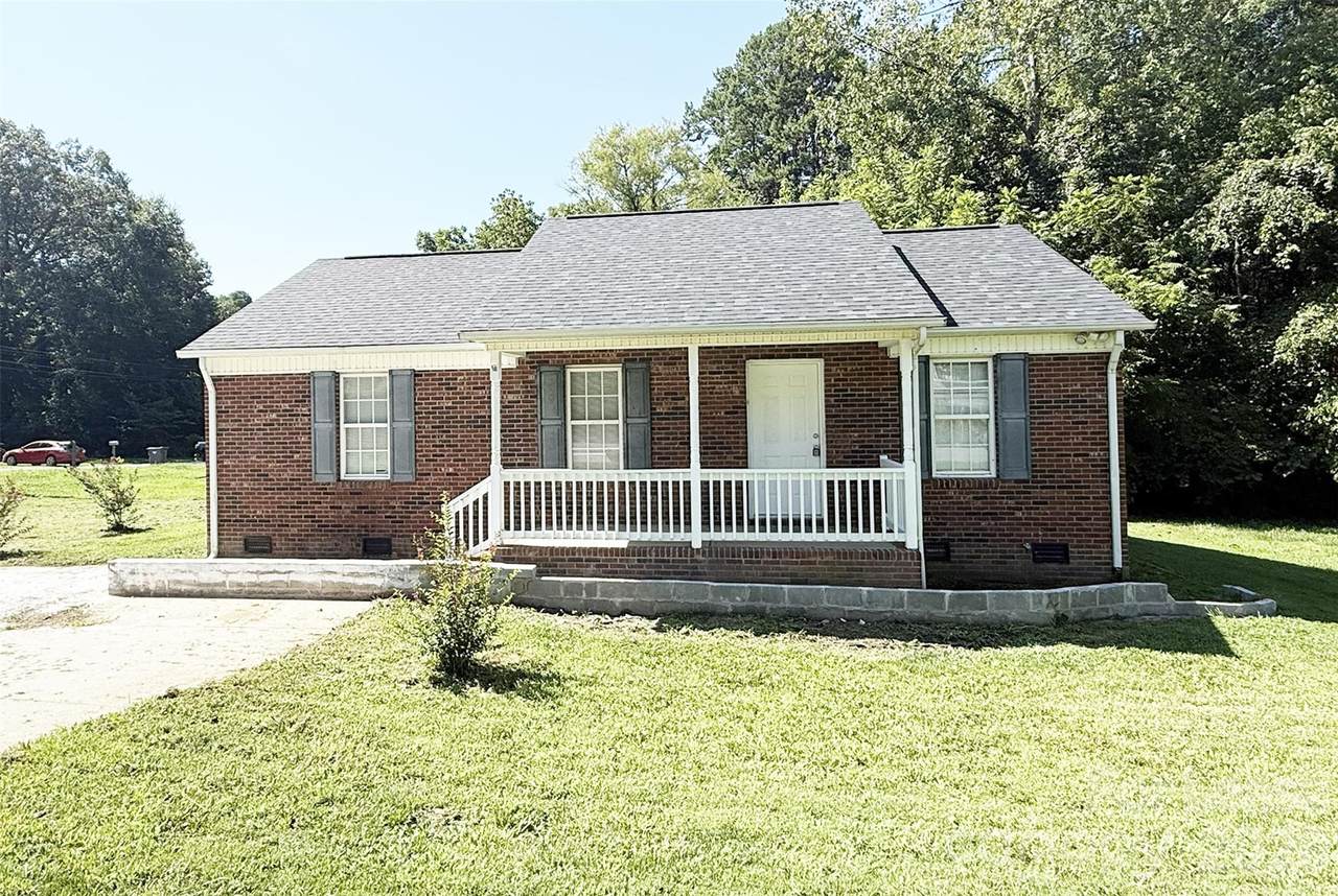 527 Carpenter Street - Photo 1