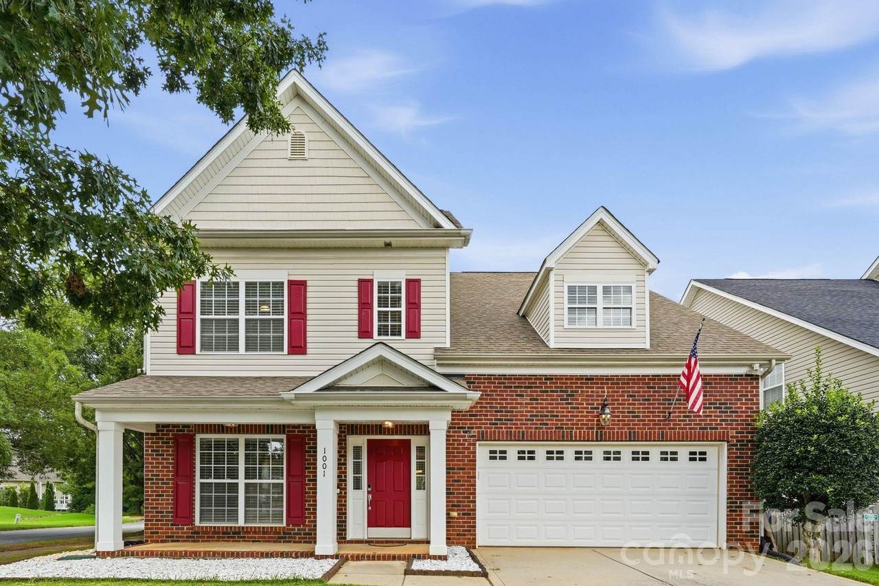 1001 Yellow Daisy Drive - Photo 1