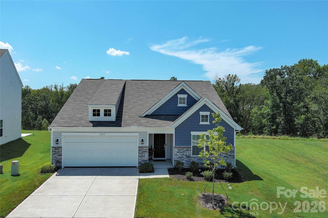 1177 Blackburn Circle - Photo 1
