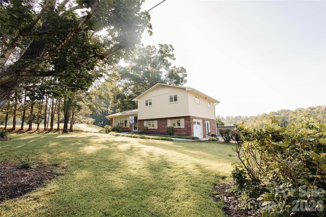 15 Golden Leaf Drive - Photo 1
