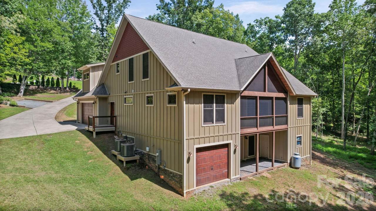 126 Hunters Field Way - Photo 1