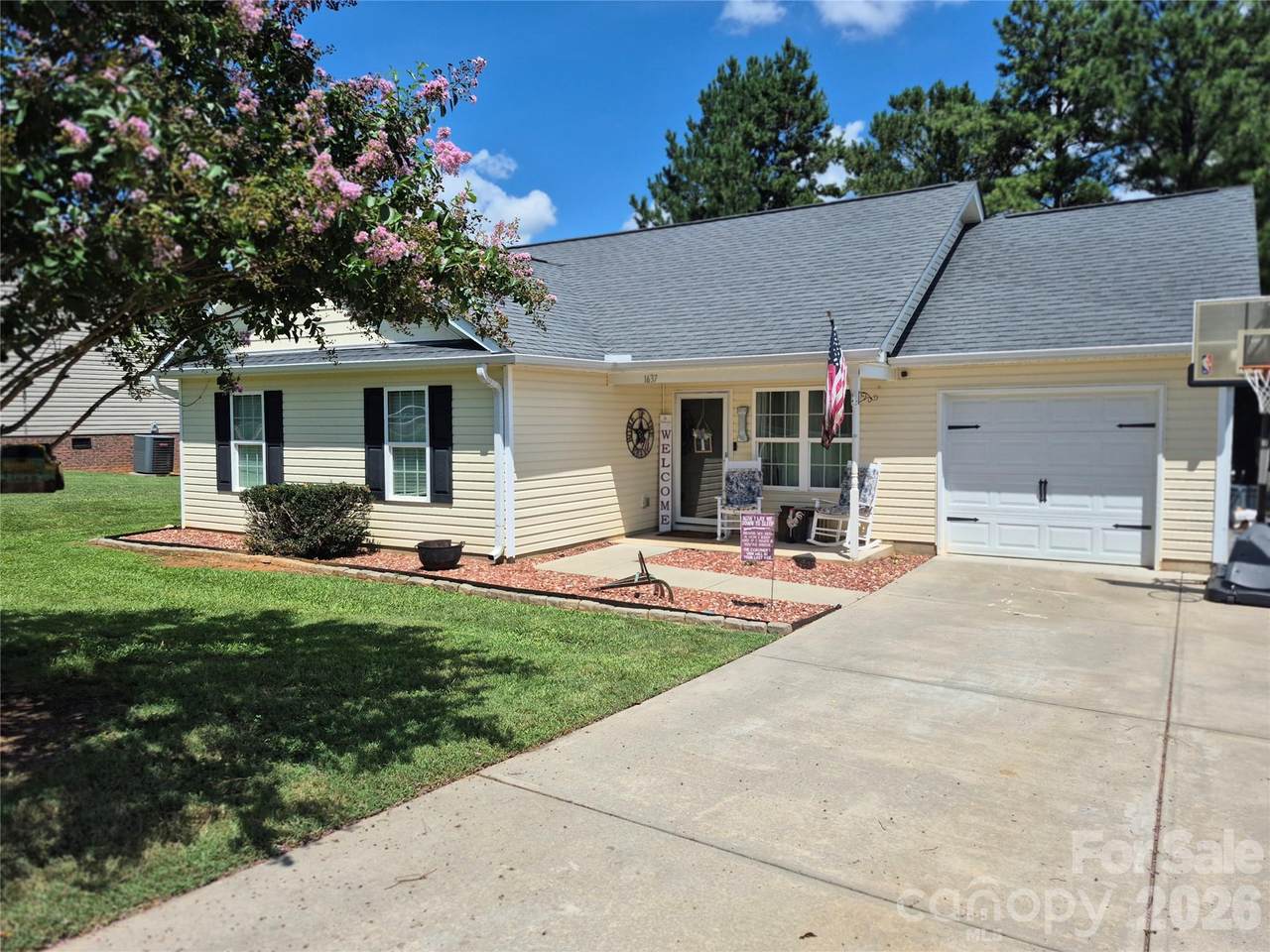1637 Riverview Road - Photo 1